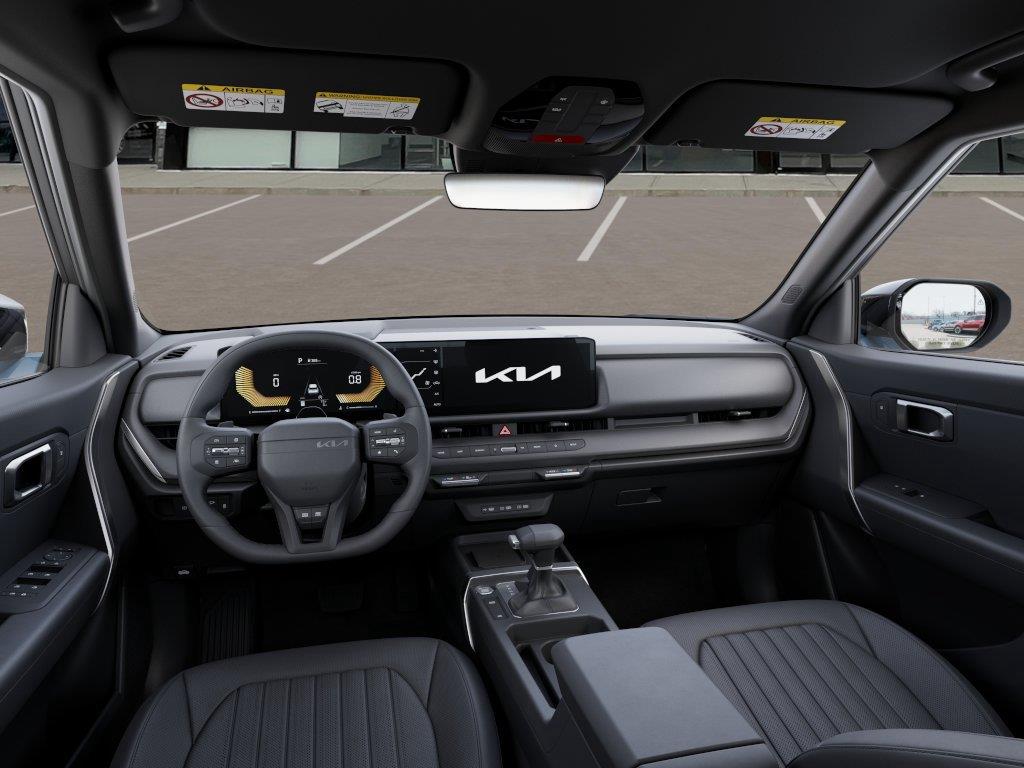 Vehicle photo 14