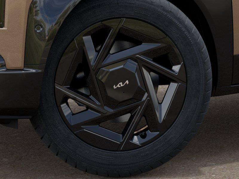 Vehicle photo 9