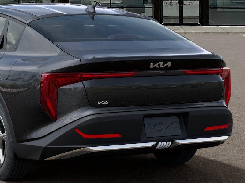 Vehicle photo 13
