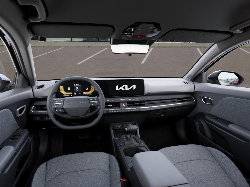 Vehicle photo 14