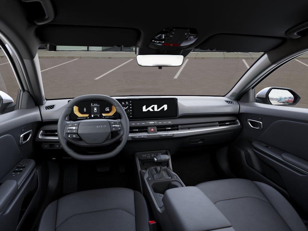 Vehicle photo 14