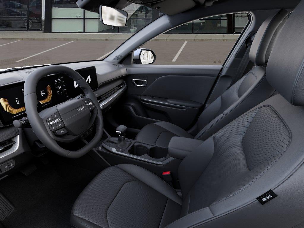 Vehicle photo 17