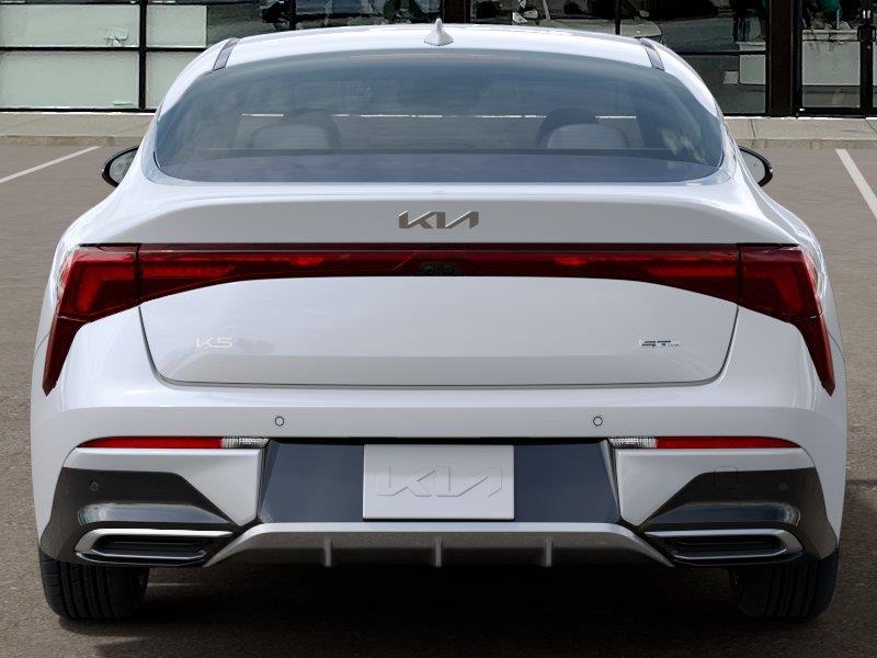 Vehicle photo 13