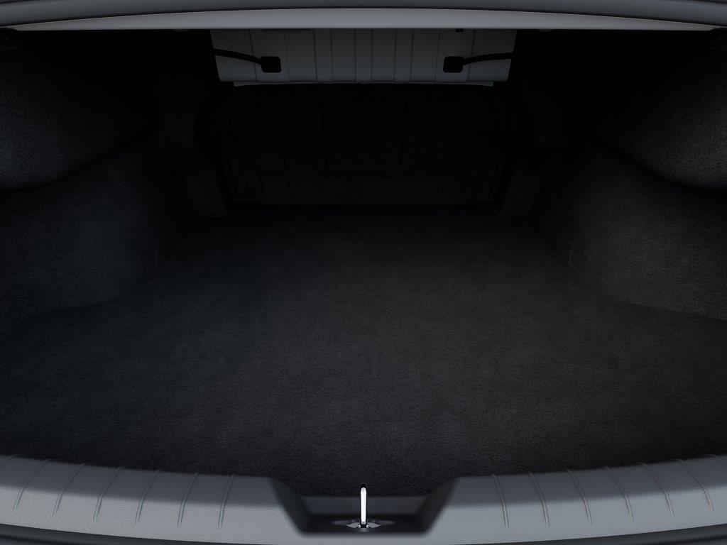 Vehicle photo 19