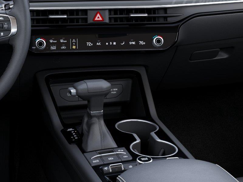 Vehicle photo 23