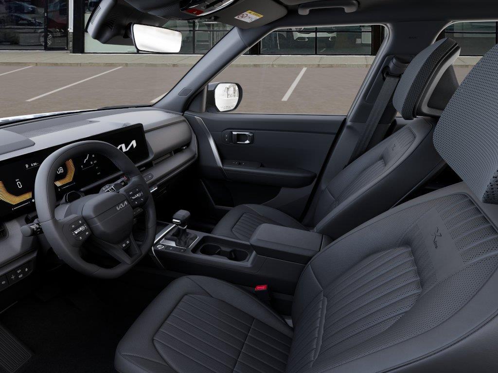 Vehicle photo 17