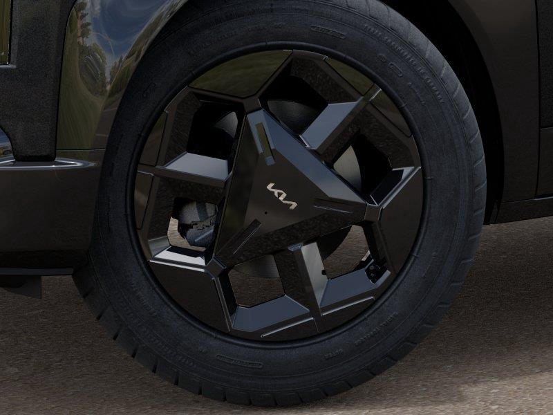 Vehicle photo 9