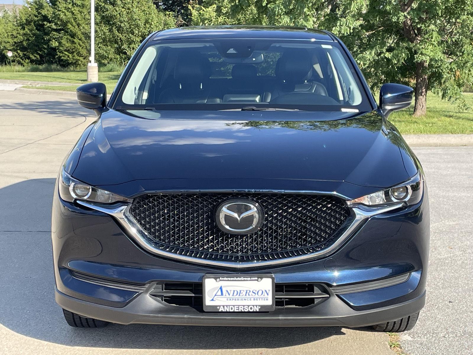 Vehicle photo 4