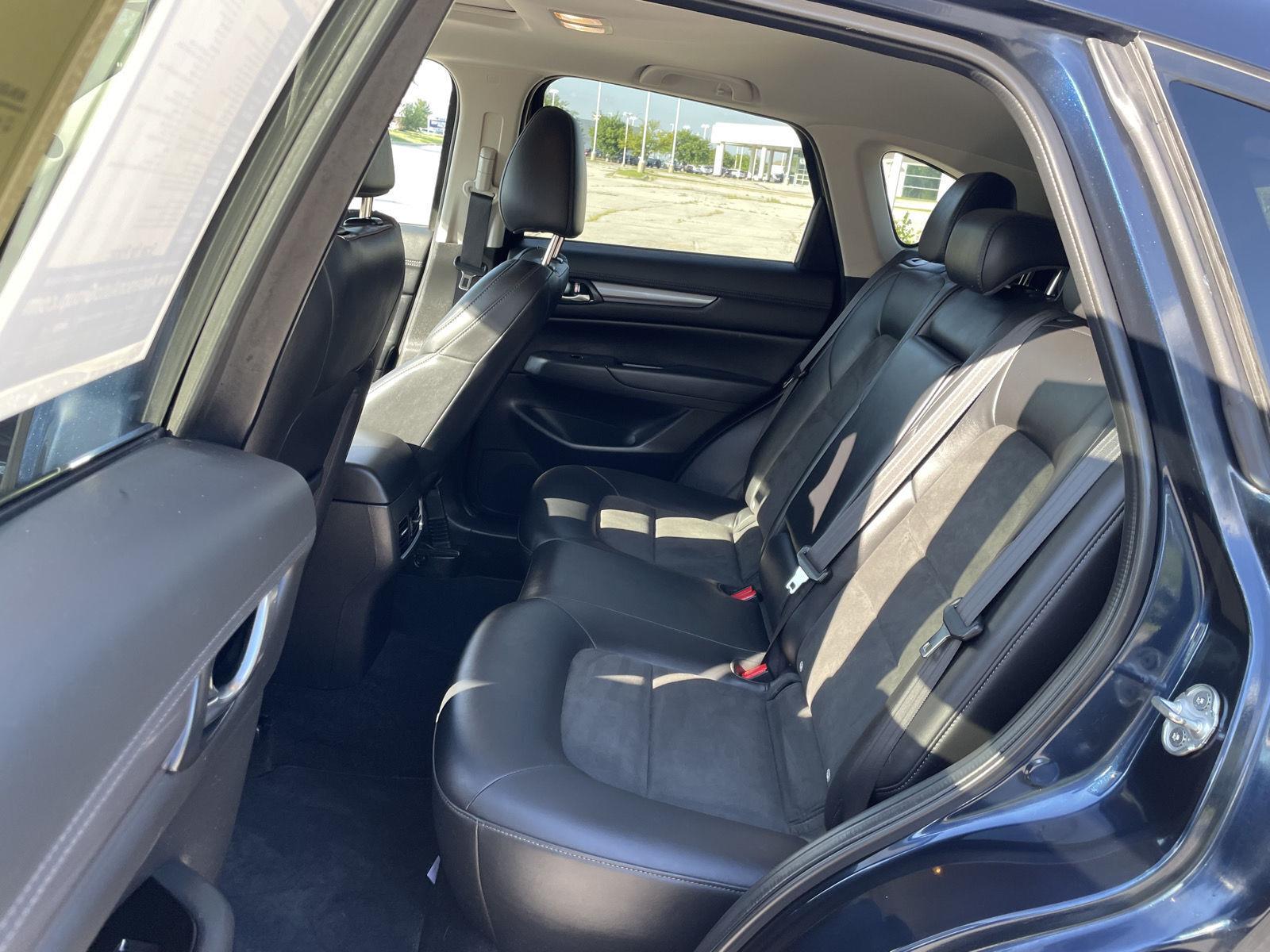 Vehicle photo 20