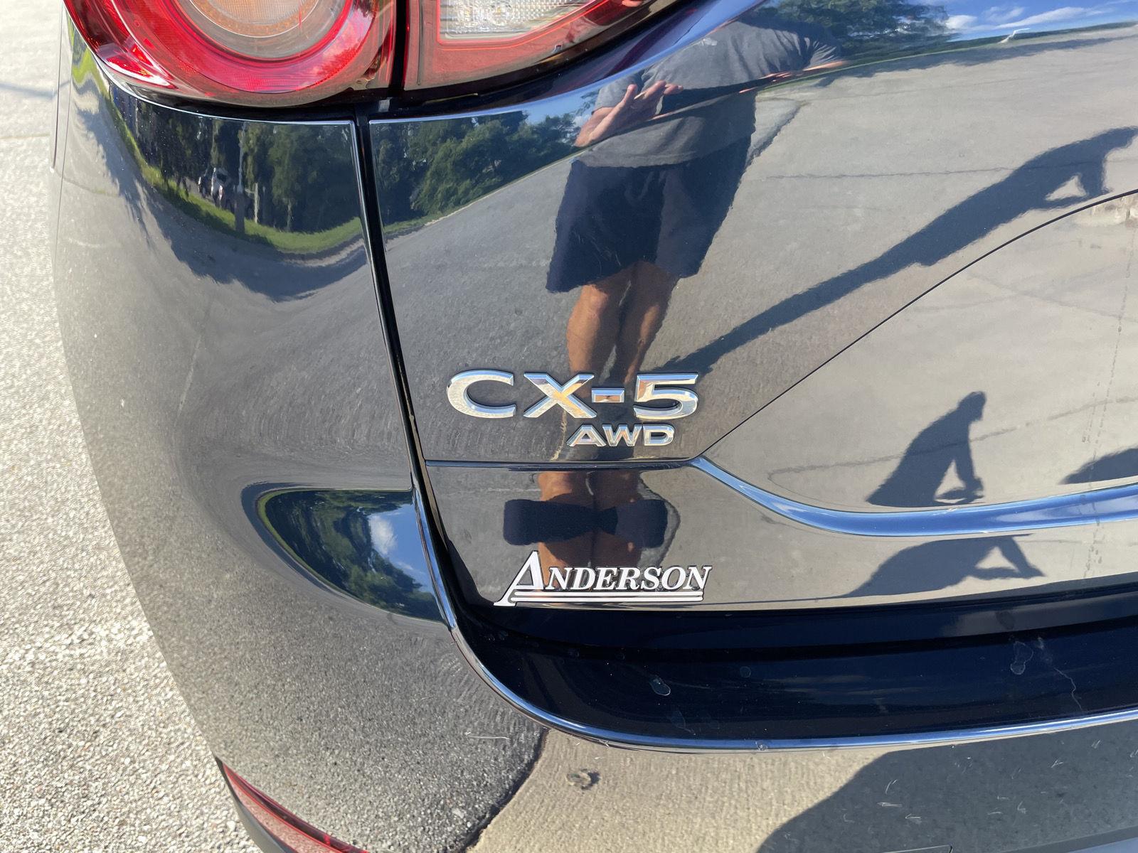 Vehicle photo 35