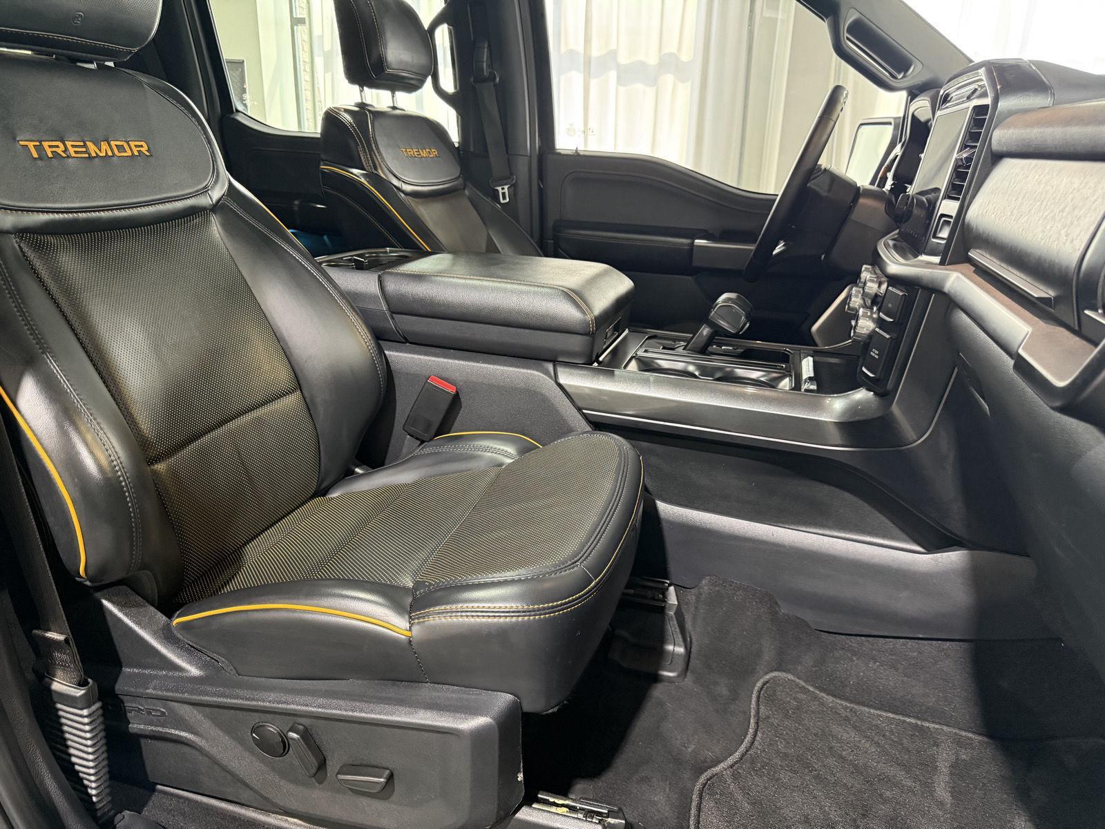 Vehicle photo 27