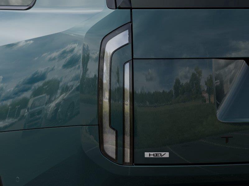 Vehicle photo 11