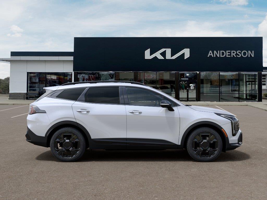 Vehicle photo 7