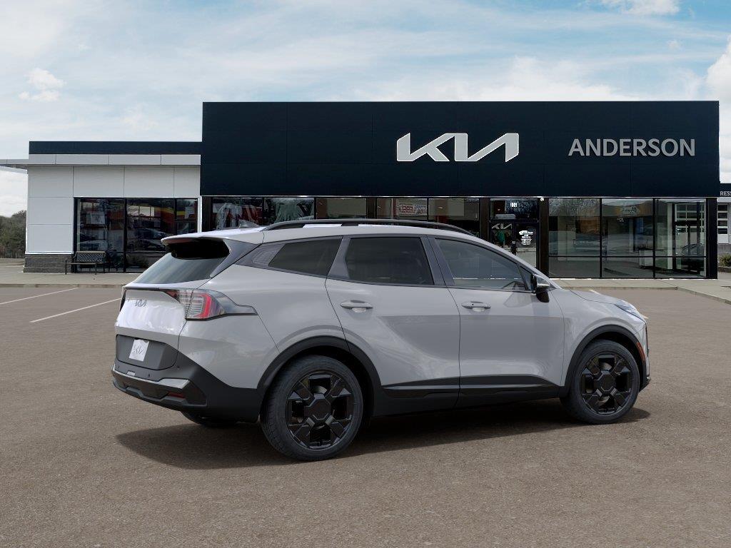 Vehicle photo 6