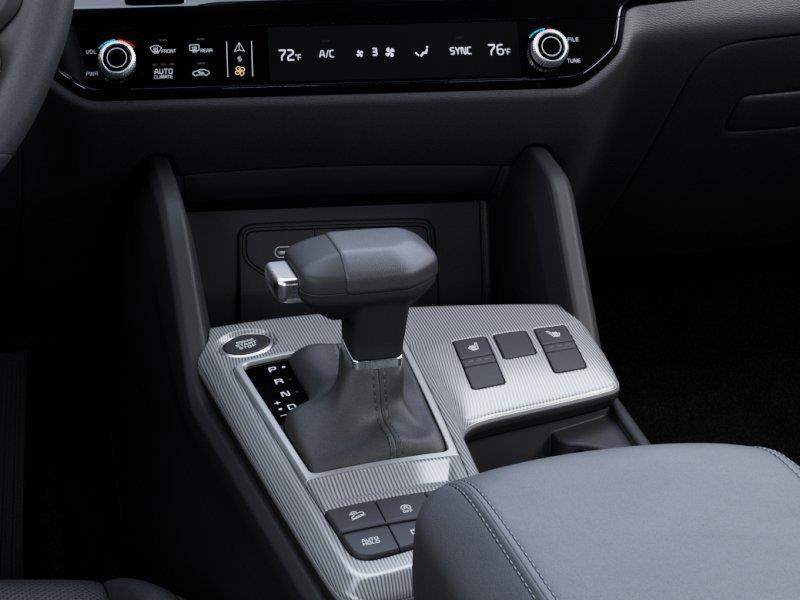 Vehicle photo 23