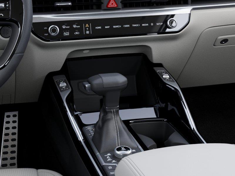 Vehicle photo 23
