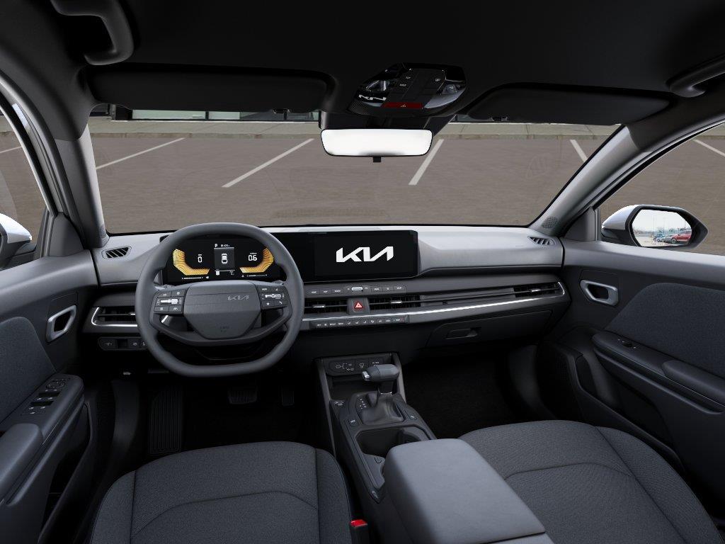Vehicle photo 14