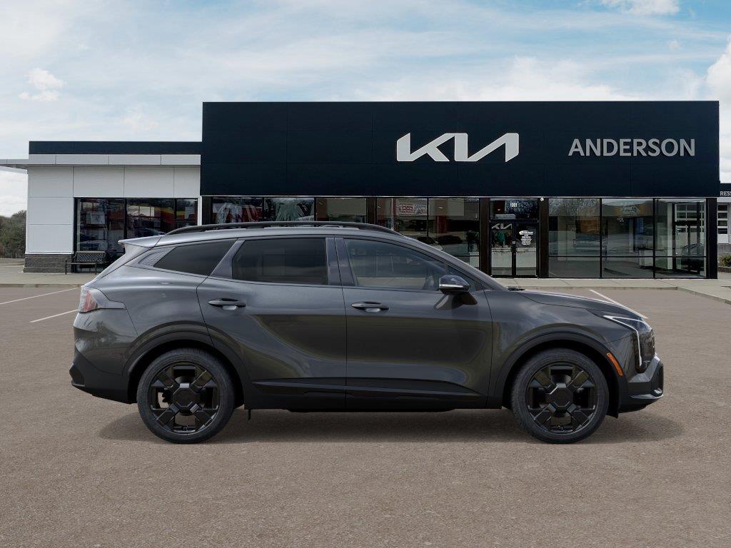 Vehicle photo 7