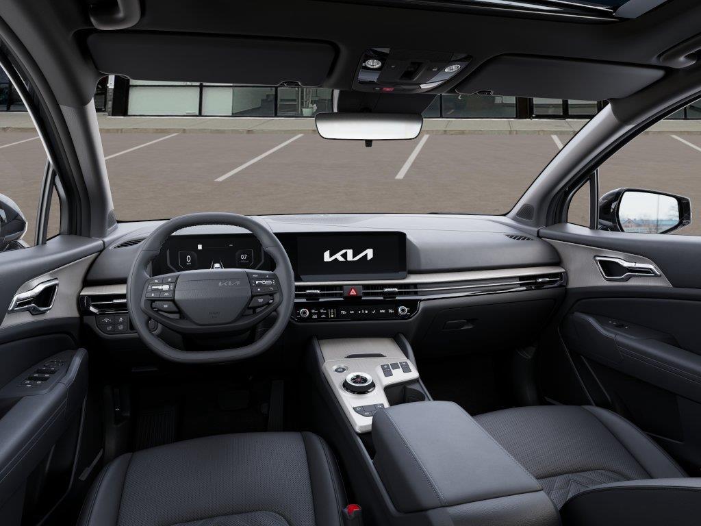 Vehicle photo 14