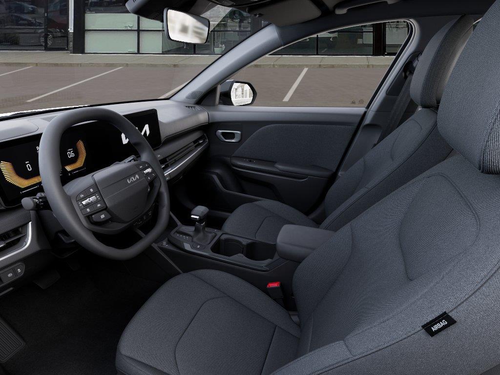 Vehicle photo 17