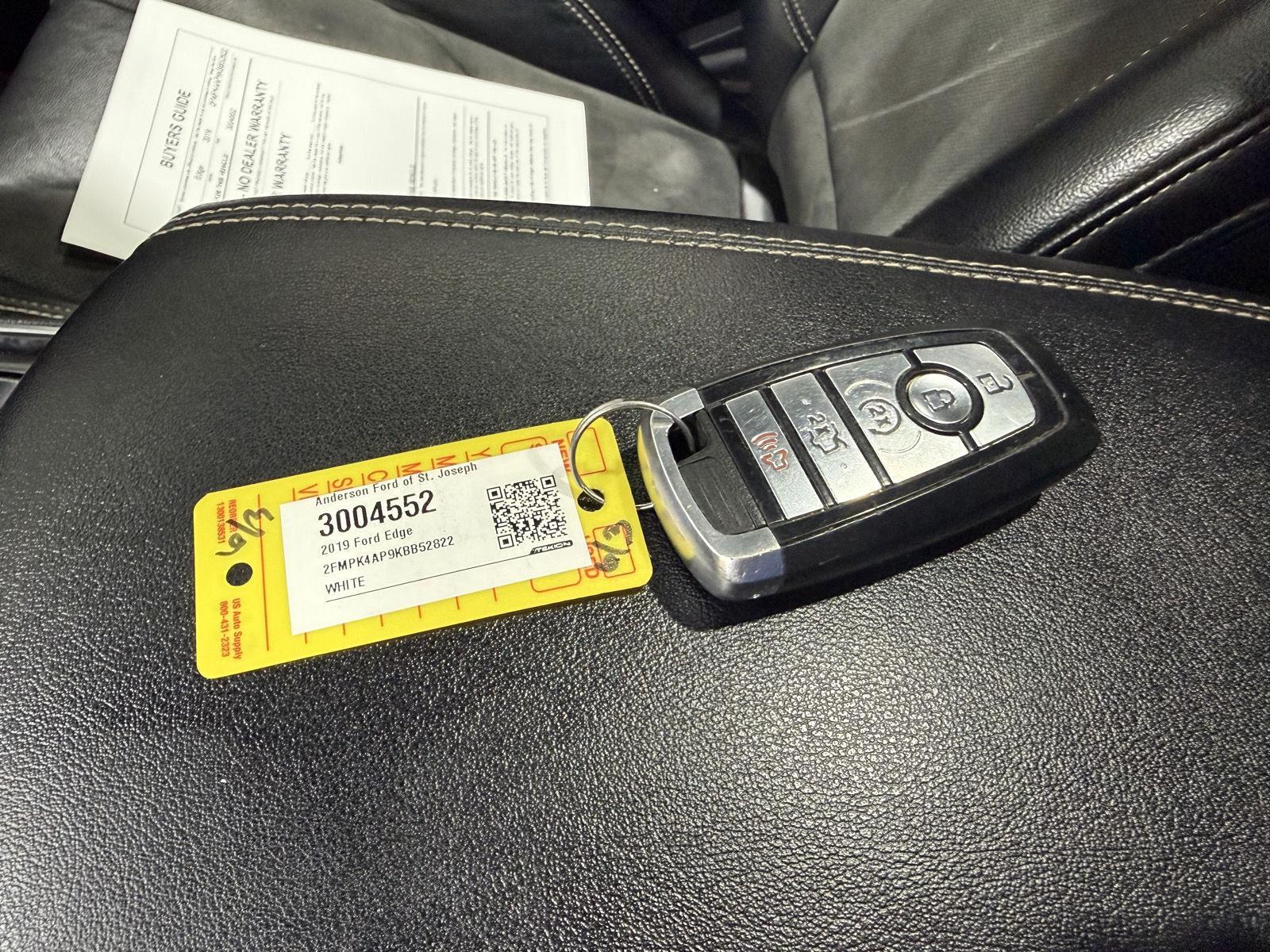 Vehicle photo 36