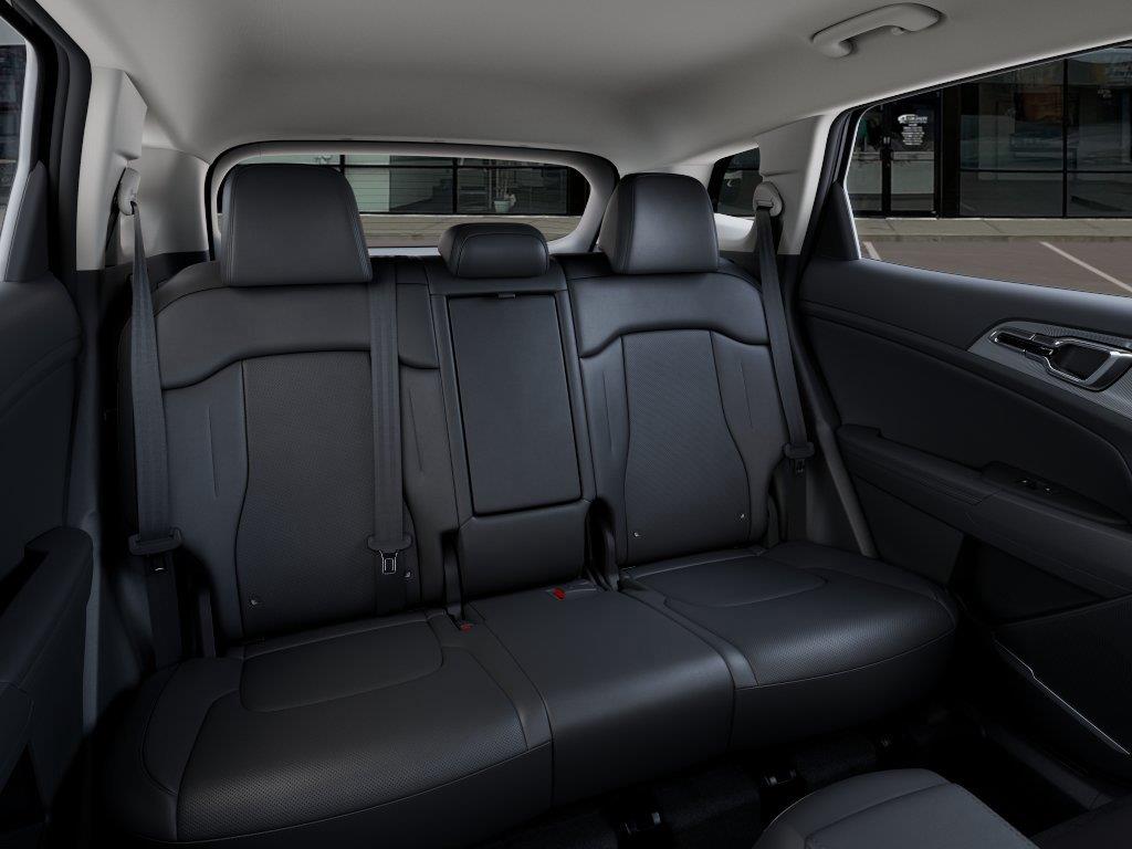 Vehicle photo 16