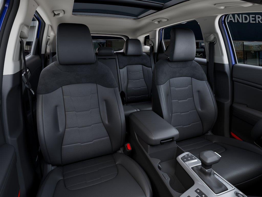 Vehicle photo 15