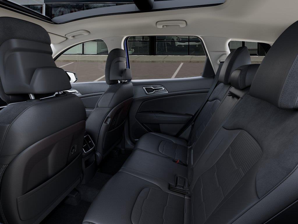 Vehicle photo 18