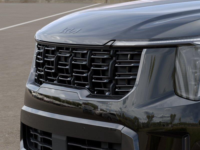 Vehicle photo 12