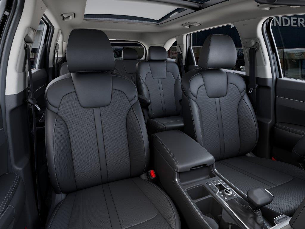 Vehicle photo 15