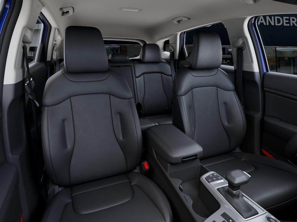 Vehicle photo 15