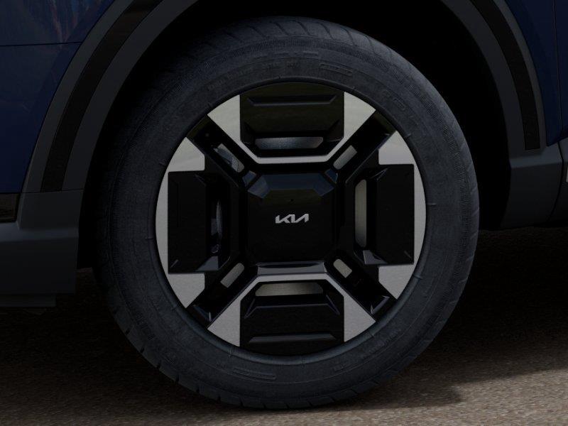 Vehicle photo 9
