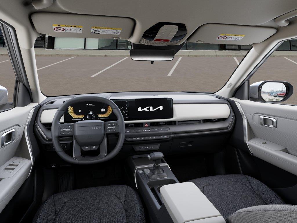 Vehicle photo 14