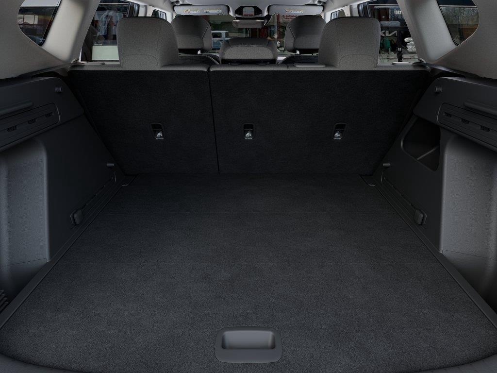 Vehicle photo 19
