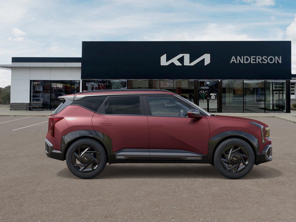 Vehicle photo 7