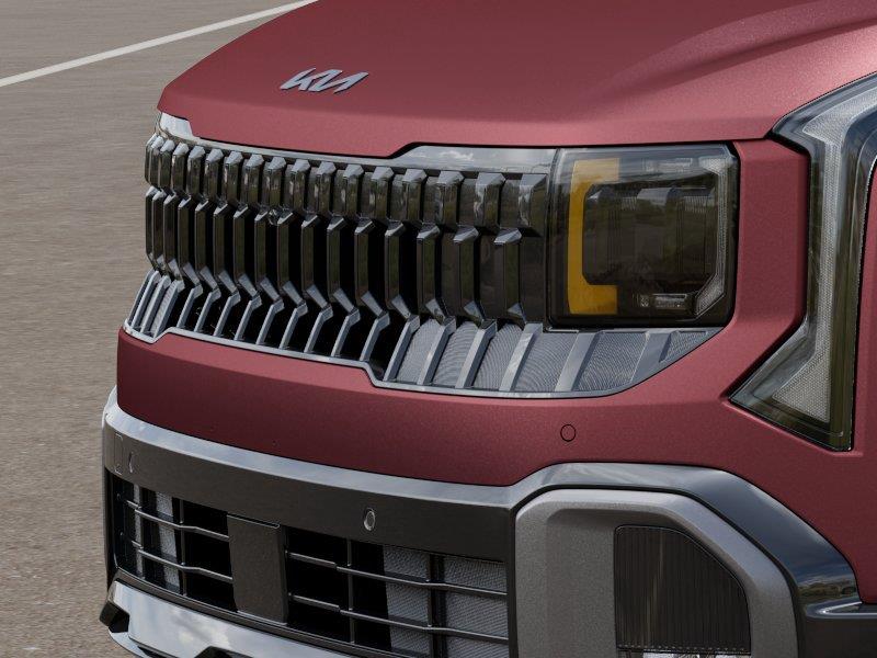 Vehicle photo 12