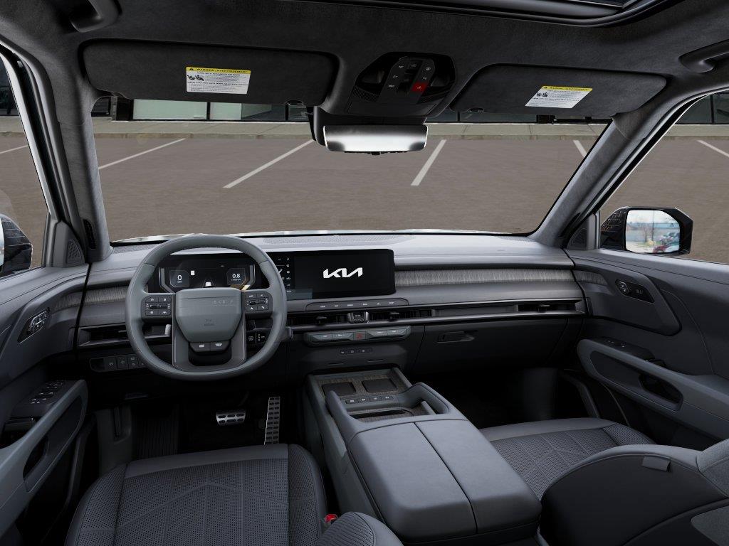 Vehicle photo 14