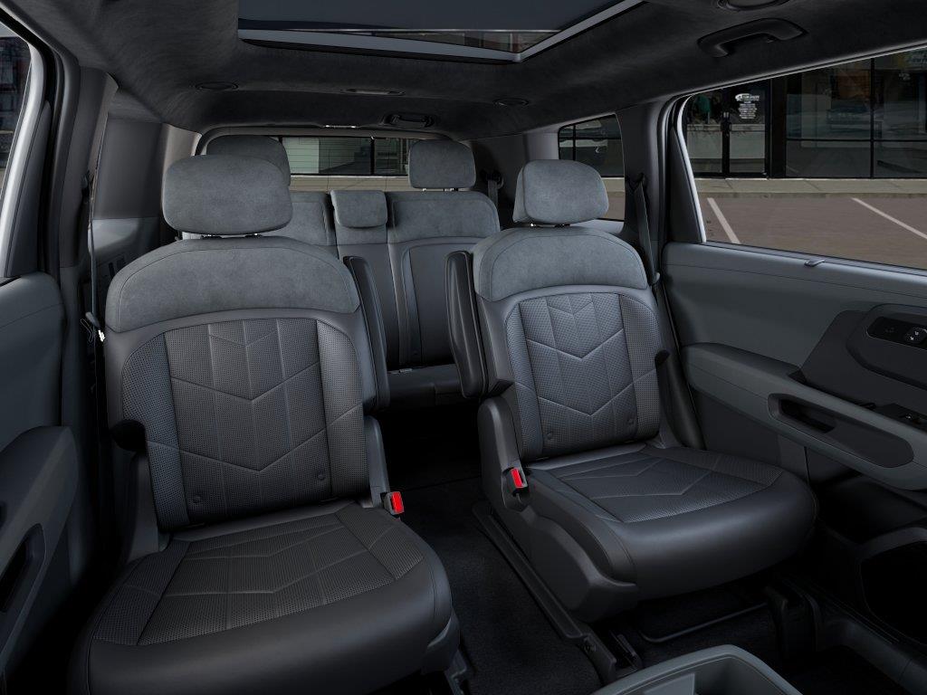 Vehicle photo 16