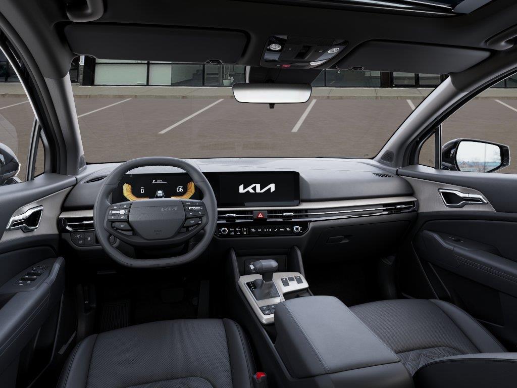 Vehicle photo 14