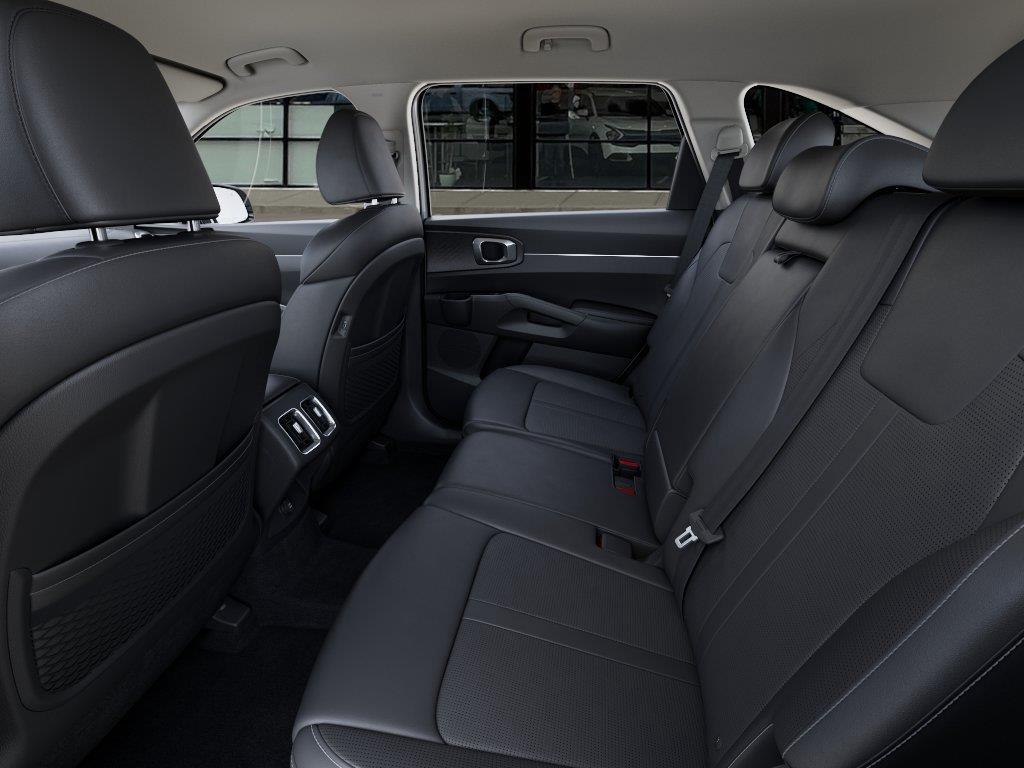 Vehicle photo 18
