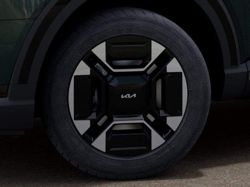 Vehicle photo 9