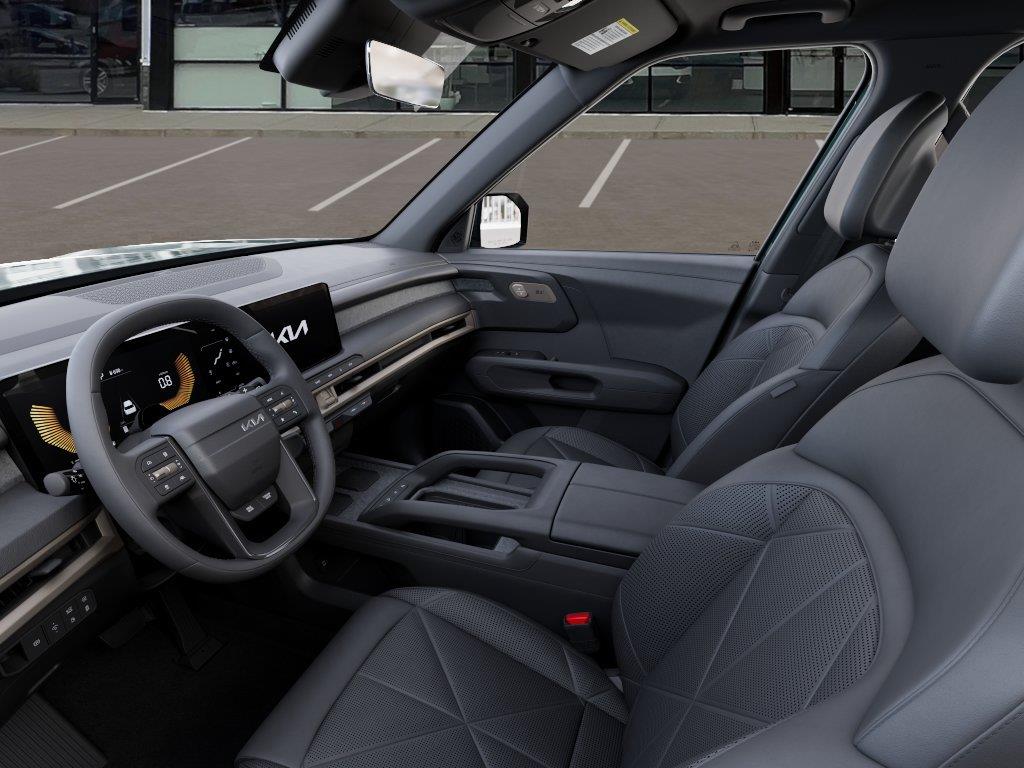 Vehicle photo 17