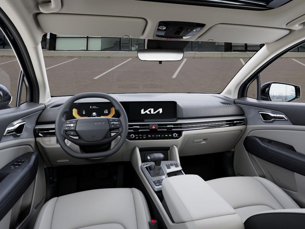Vehicle photo 14