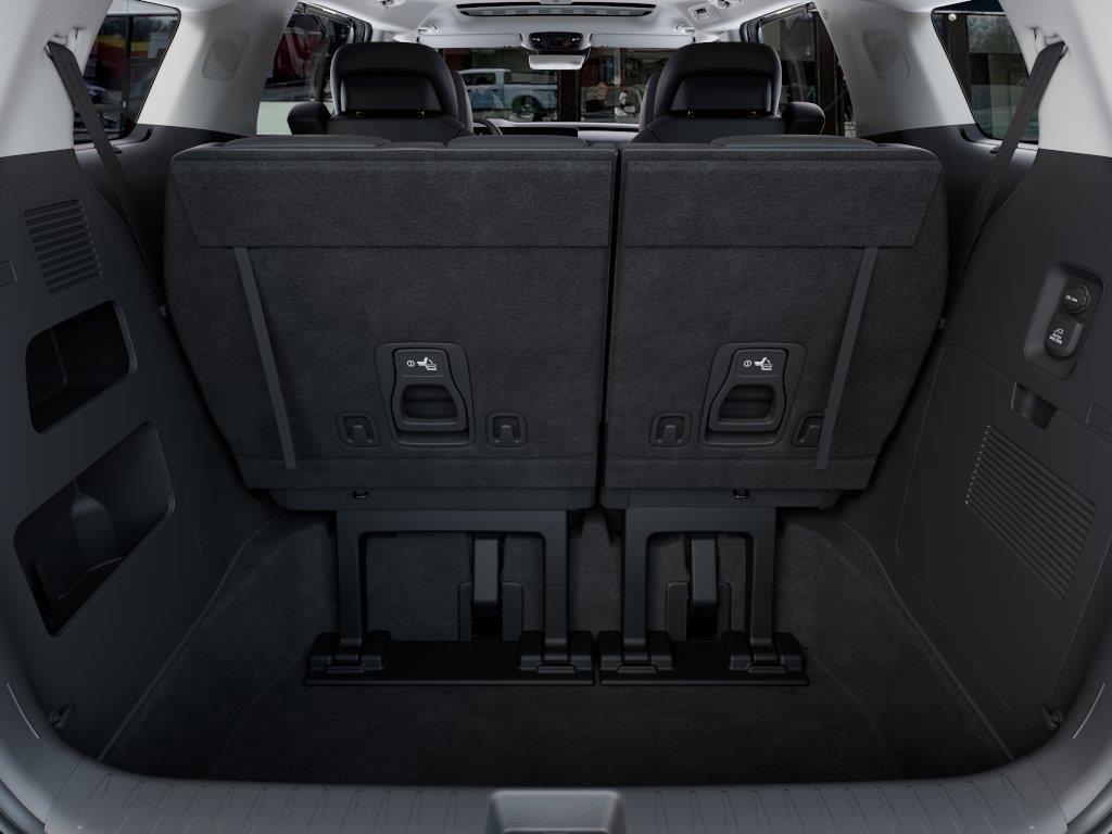 Vehicle photo 19