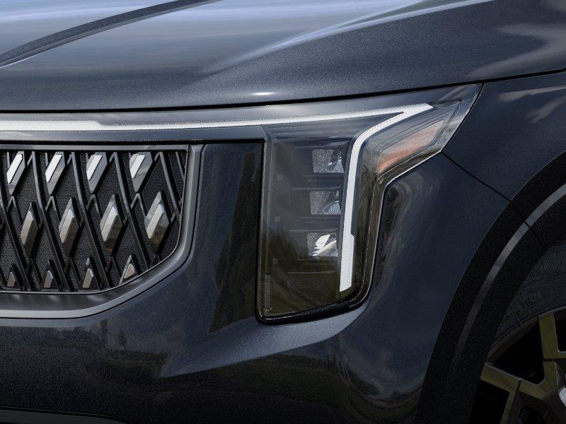 Vehicle photo 10