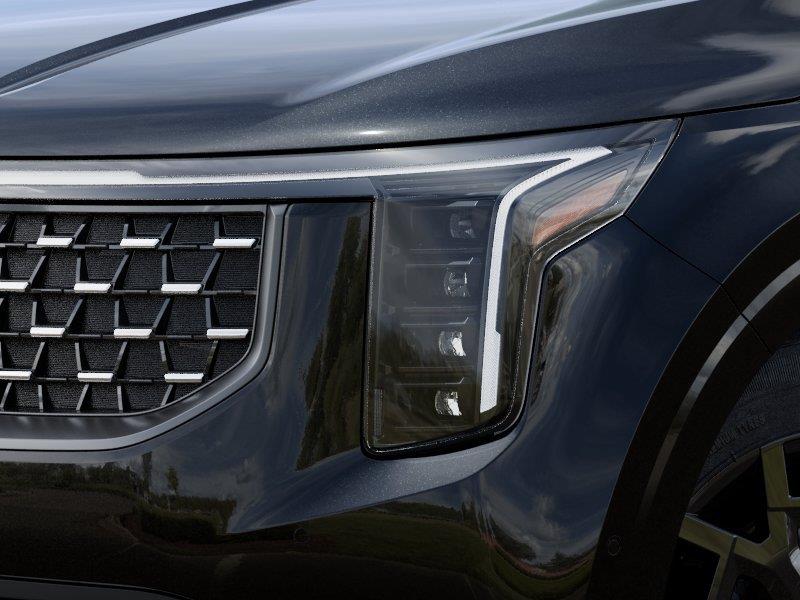 Vehicle photo 10