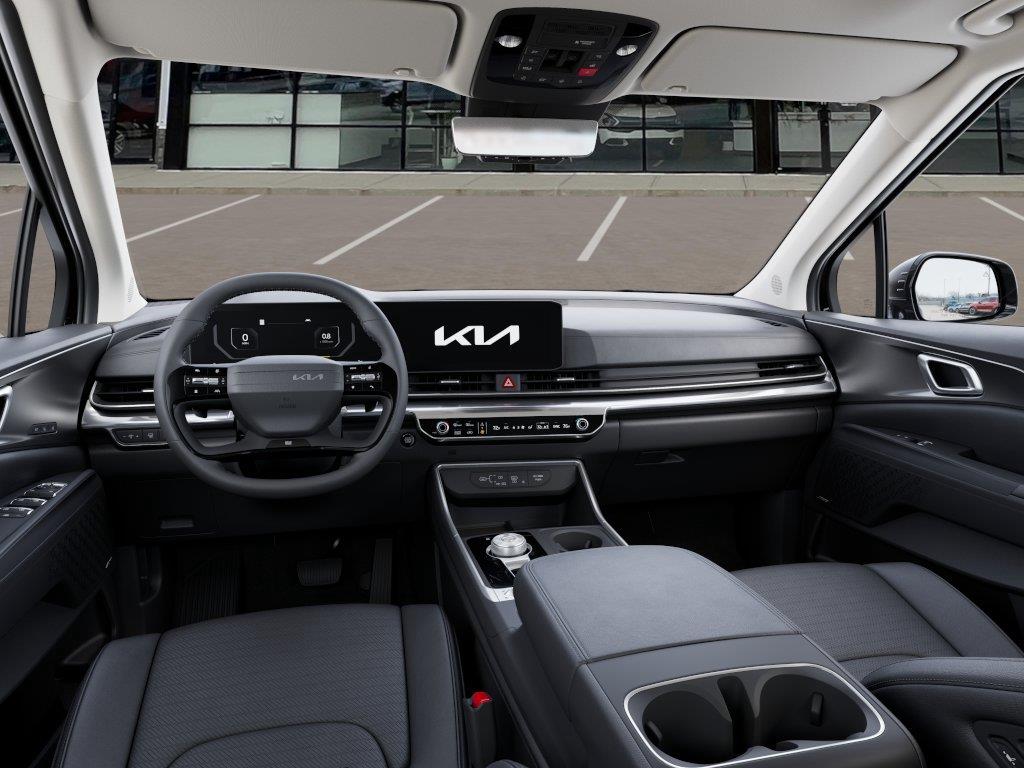 Vehicle photo 14