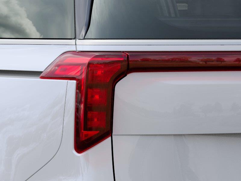 Vehicle photo 11