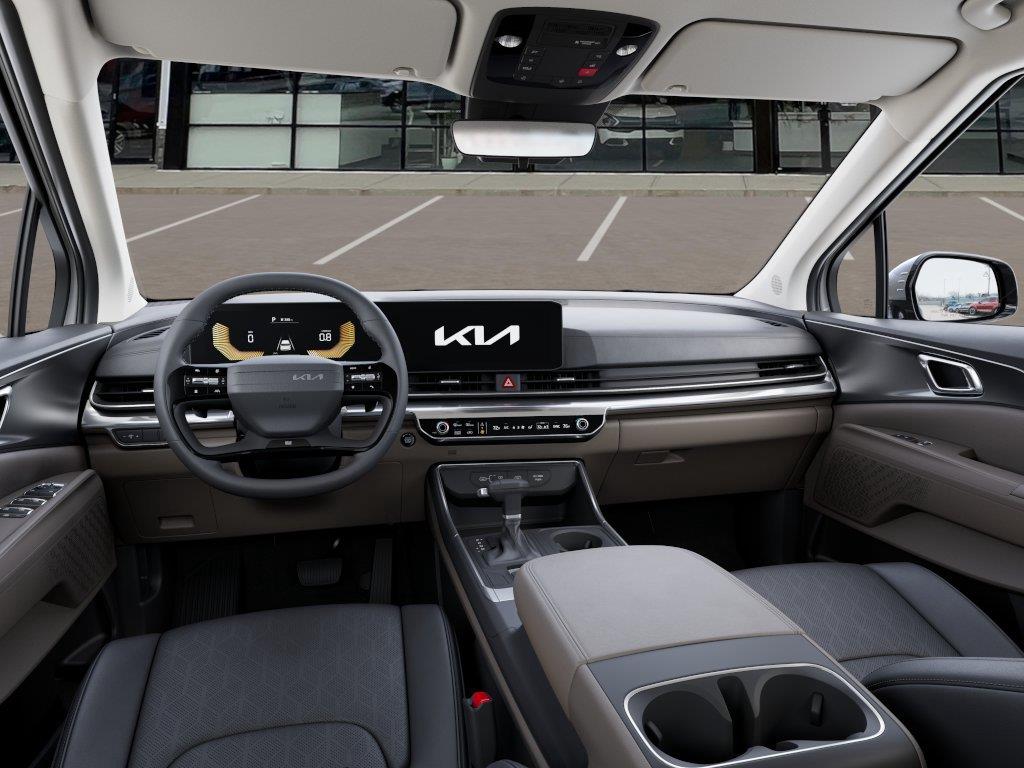 Vehicle photo 14