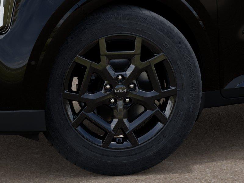 Vehicle photo 9